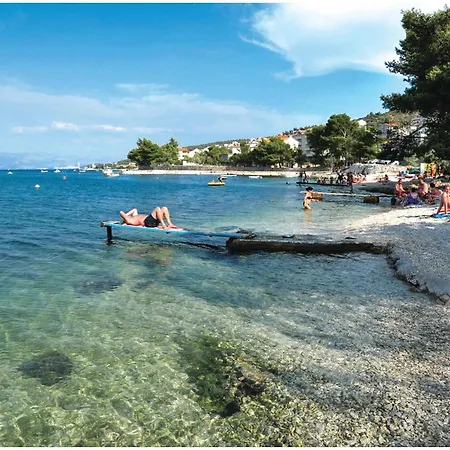 Two-Bedroom Apartment Misevac With Sea View 07