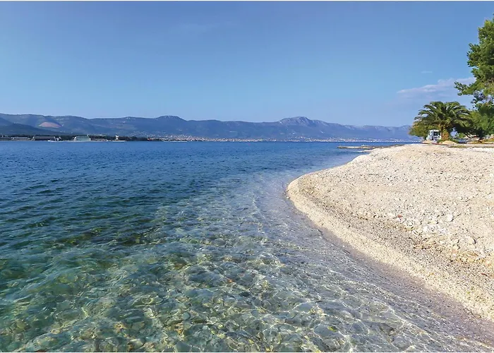 Two-bedroom Misevac With Sea View 07 *